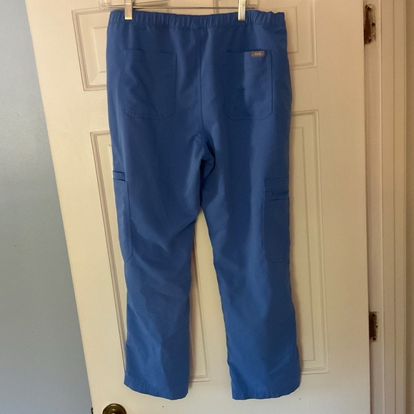 FIGS Cairo Cargo Scrub Pants Blue Mens M Medium Short Medical Uniform Doctor - Picture 6 of 8